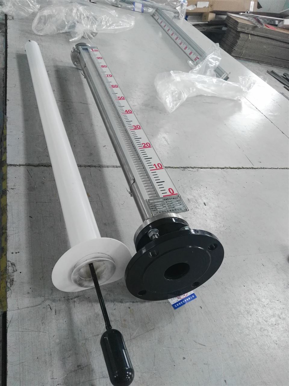 测量盐酸储罐的液位用哪种材质磁翻板液位计好?